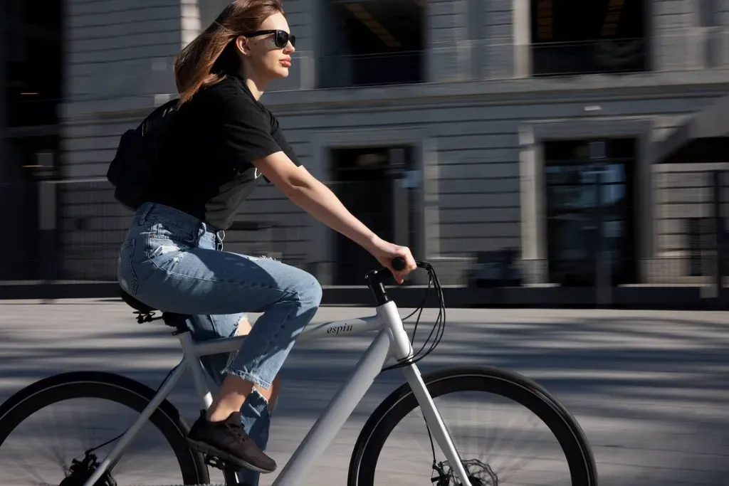 Czym rower elektryczny różni się od klasycznych modeli